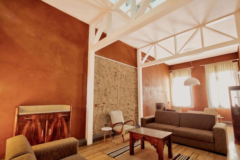Private 2br/2ba House W Patio&terrace Вілла Ізмір