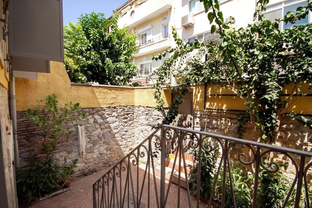 Private 2br/2ba House W Patio&terrace * Ізмір